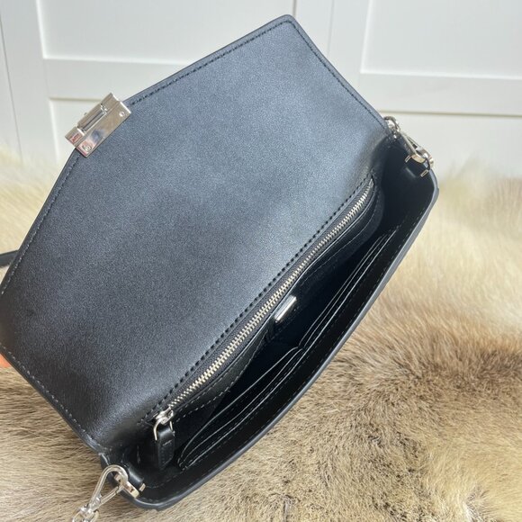 MCM19 Envelope Chain Flap Crossbody Bag - Picture 8 of 9